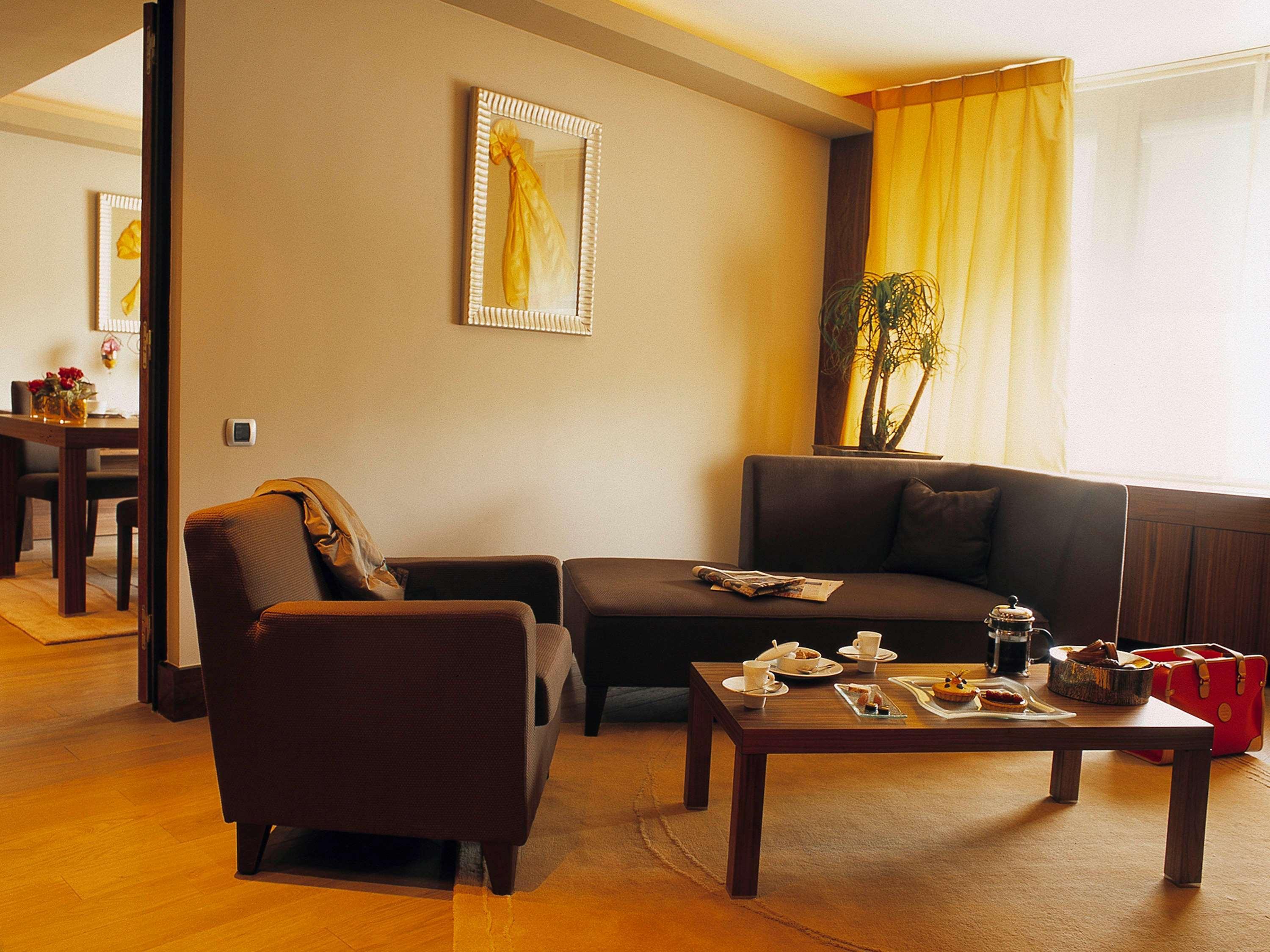 Hotel Sofitel Lyon Bellecour Exterior foto A living room